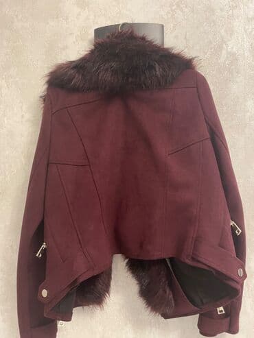 Baş geyimləri: Куртка в идеальном состоянии. Носилась 2 раза на мероприятия в — 3