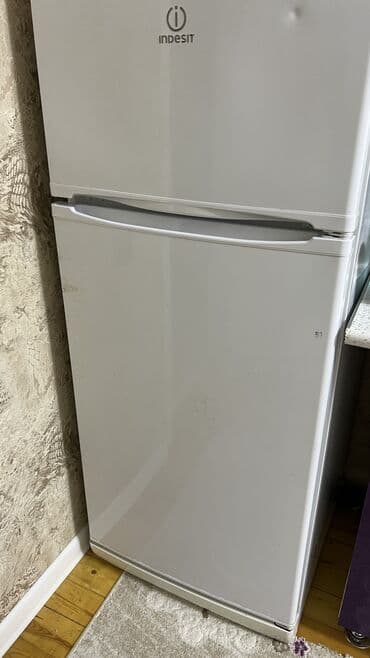 yuxa sacı: 2 qapılı Indesit Soyuducu Satılır, rəng - Ağ — 5