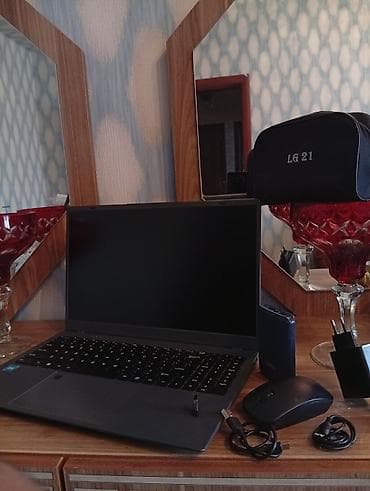 Video oyunlar və konsollar: 8 Ay isdifade olunub Çox Az işlənib Ancaq filmlər izlənilib.ideal — 5