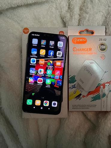 mi 17 pro max: Xiaomi Mi 8 Lite, 64 GB, rəng - Qara, 
 Barmaq izi, Face ID — 5