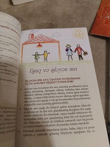 kitab alan: 3-lü set kitab baha alınıb, 3-ü birlikdə 6 manata satılır yenidir — 6