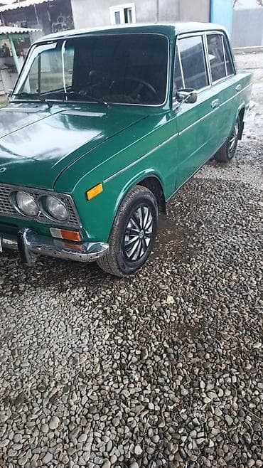 VAZ 2103, yaşıl rəng, sedan kuzov Xüsusiyyətlər: - Klassik “03” — 2