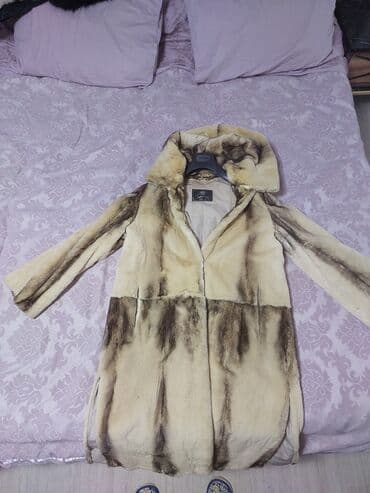 stoyka varatnik koynekler: Təcili satılır. Korolinadan alınıb 2700 manata uzun olan,o biri 1200 — 1