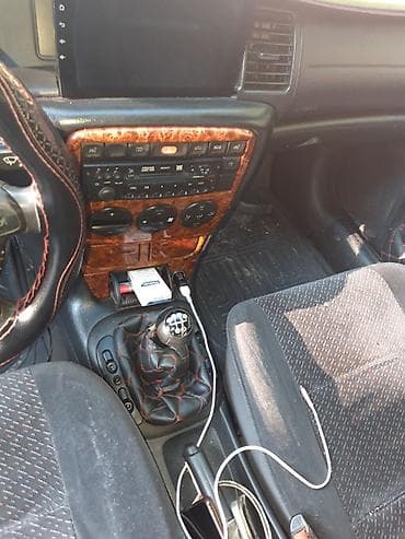 opel omega b: Opel Vectra sedan – vişnə rəngi, 4 qapı, qara disklər, tonlu şüşələr — 6