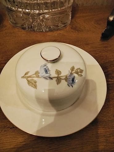 kasmetika qabi: Porselen yağqabı – qapaqlı və boşqabla dəst. - Material: nazik — 1