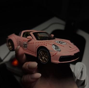 dede oyuncaq: Car
Porsche — 2