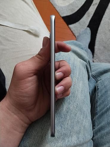 scaner: Infinix Hot 60 Pro+, 256 GB, rəng - Gümüşü, Sensor — 5
