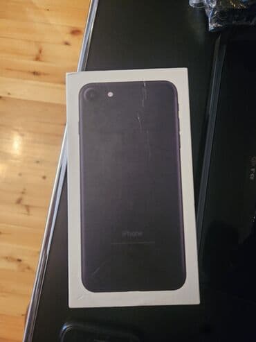telefon iphone 7: IPhone 7, 32 GB, Qara, Barmaq izi — 6