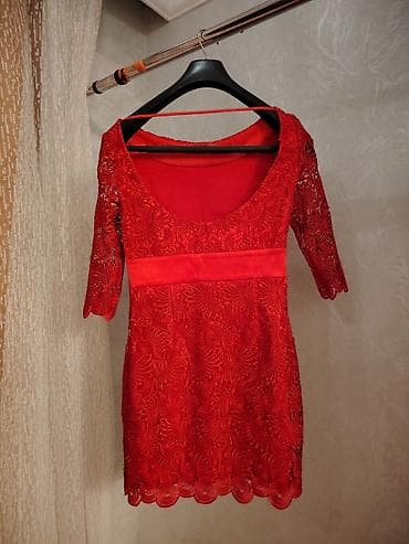 tikilme paltar modelleri instagram: Qadın geyimləri dəsti – 4 model 1) Tünd lacivərt uzun — 7