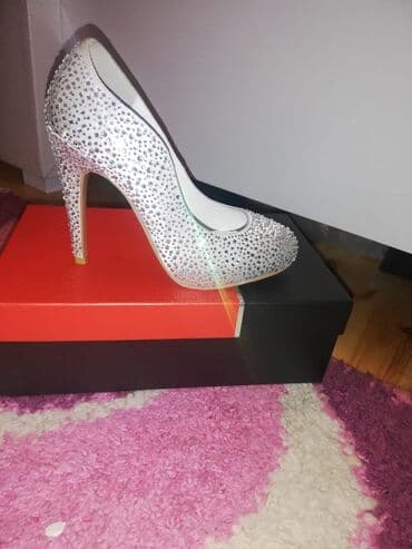 белые туфли новые: Туфли, Размер: 37.5, цвет - Белый, Новый — 1