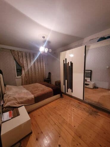 kiraye evler 9 cu mkr: Bakı, 3 otaqlı, Köhnə tikili, m. Xalqlar Dostluğu, 75 kv. m — 3