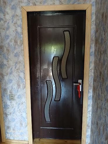 Qapı – daxili otaq qapısı - Material: ağac əsaslı (MDF/taxta), tünd — 2