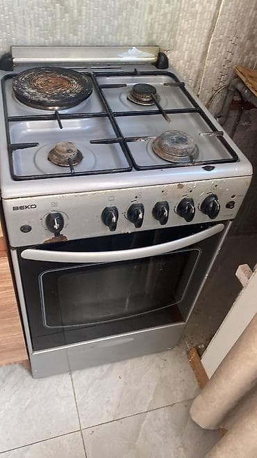 Beko qaz plitəsi və soba kombinasiyası - 4 gözlü qaz plitəsi