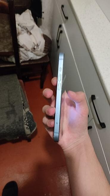 ipad 9 cu nesil: IPhone 14, Mavi — 4