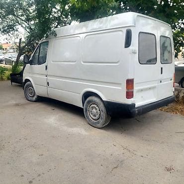 Ford Transit: 2.5 l | 1997 il Van body type