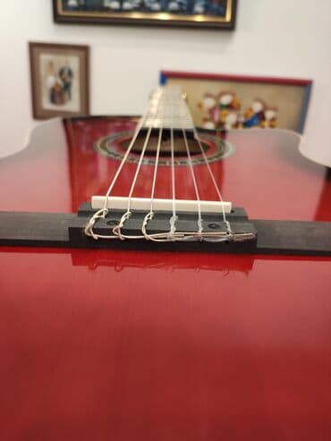 gitara çantası: Elektro klassik gitara

 Smiger EC320-39E-RDS

Çanta və kabel hədiyyə — 2