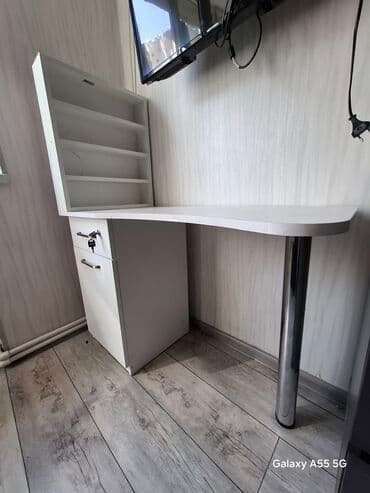 bor maşını: İşlənmiş, Manikür üçün masa, Güzgüsüz — 1