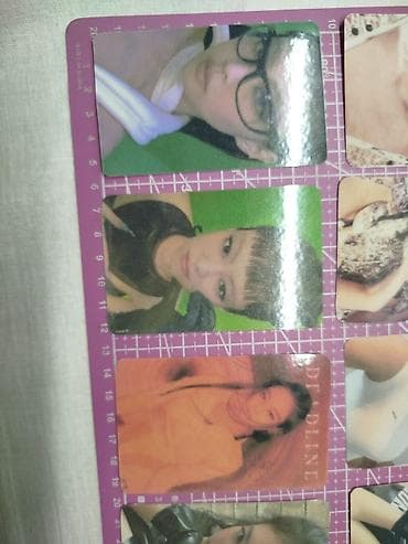 stranger things kinder: K-pop jennie photocard seti əllə hazırlanmışdır ama aparatlardan — 4