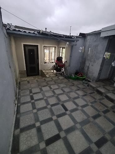 Продажа домов: 70 м², 3 комнаты — 1