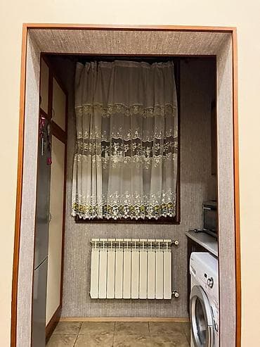 nerimanovda kiraye heyet evleri 2024: Geniş və işıqlı mənzil – tam mebellı - Böyük zal: klassik tavan — 7