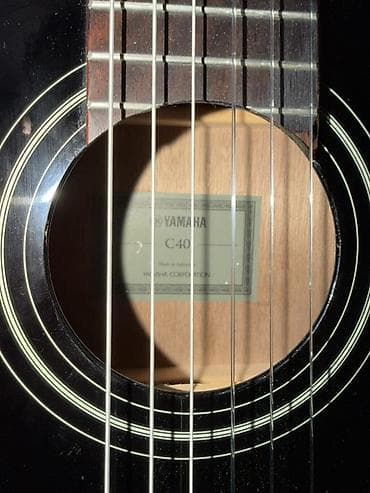 gitara aksesuar: Yamaha C40 klassik gitara – qara rəng 3 aydı alınıb - Model: Yamaha — 3