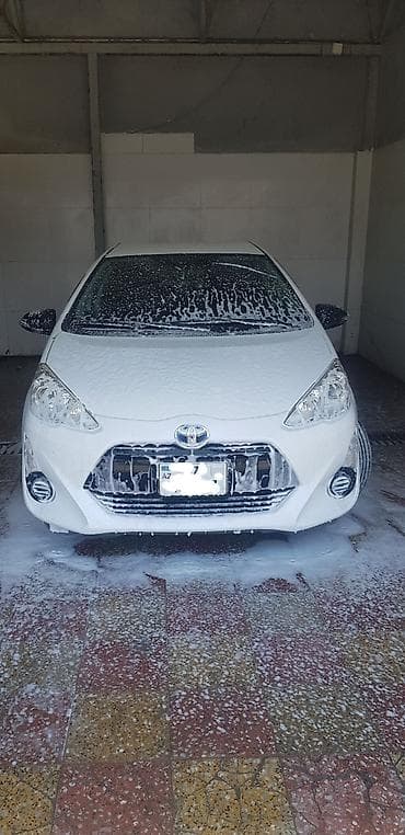 Nəqliyyat: Toyota Aqua: 1.5 l | 2018 il Hetçbek — 5