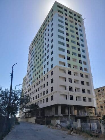 sumqayıtda 9 cu mk rayonda yeni binaların qiymqti: Yeni Günəşli Massiv V, 2 otaqlı, Yeni tikili, m. Xalqlar Dostluğu, 94 kv. m — 1