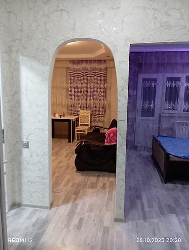 Дома: 1 otaqlı mənzil – studiya tipli Plan: - Geniş dəhlizdən qonaq otağı — 1