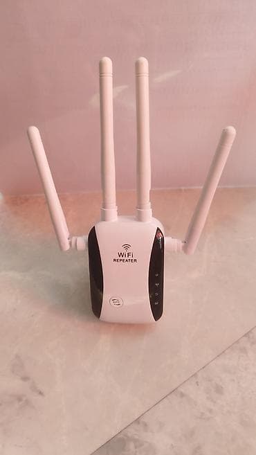 Wi‑Fi siqnal gücləndirici/repeater Xüsusiyyətlər: - 4 ədəd yönəldilə