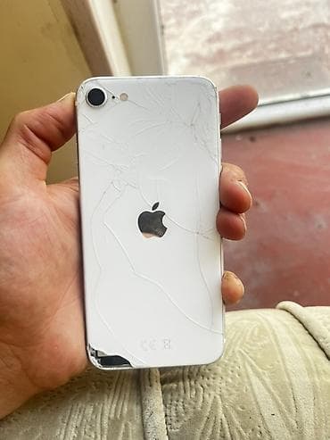 iphone s5 mini: IPhone SE 2020, 64 GB, Ağ, Qırıq — 3