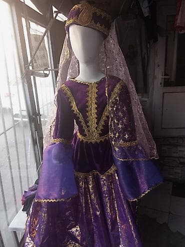 dəst paltar: Məhsul: Milli qadın geyimi dəsti Təsvir: - Rəng: tünd bənövşəyi — 1