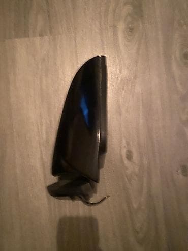 Avtomobil yan güzgüsü (sol tərəf) - Korpus rəngi: qara, parlaq səth -