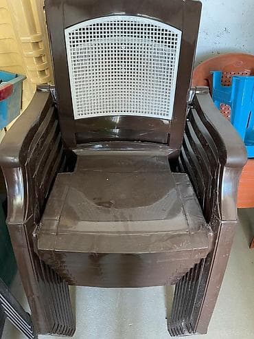 Kral oturacaqları qalın və möhkəm