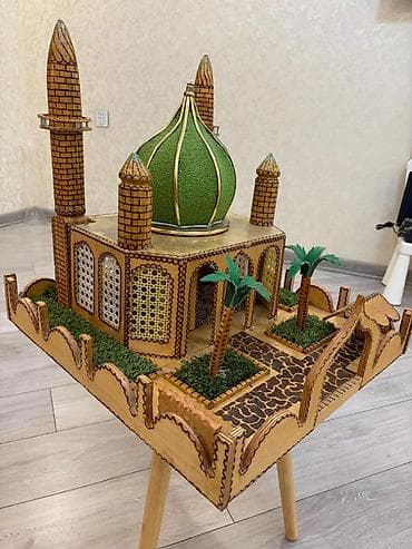Digər: Taxtadan yonulmuş əl işi Məscid maketi. İdealdır. Ölçüləri 50×47 — 6