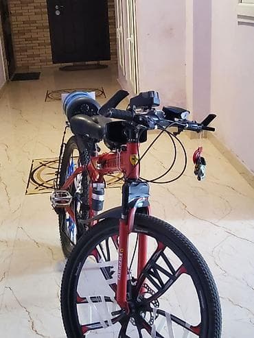 Velosipde tam ideal vəziyyətdədir. kalonka üstündə verilmir!!! dang