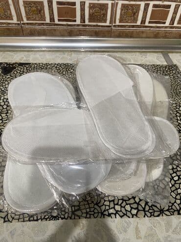 yun qadın şap şapları: Tərliklər, Ölçü: 38.5, rəng - Ağ, Yeni — 1