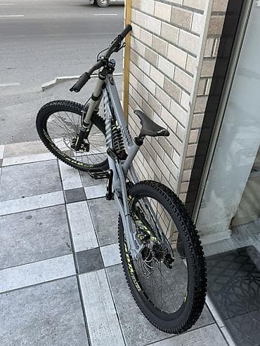 Велосипеды: Canyon downhill/dağ velosipedi - Çərçivə: Canyon DH alüminium, modern — 1