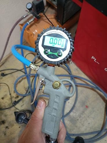 Avadanlığın icarəsi: Avtomobil təkər servisi üçün avadanlıq dəsti Tərkib: - Redats M-111 — 5