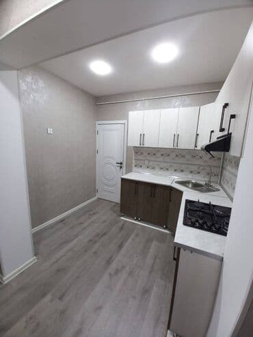 18 yaşdan aşağı iş: Bakı, Köhnə Günəşli, 2 otaqlı, Köhnə tikili, 70 kv. m — 10