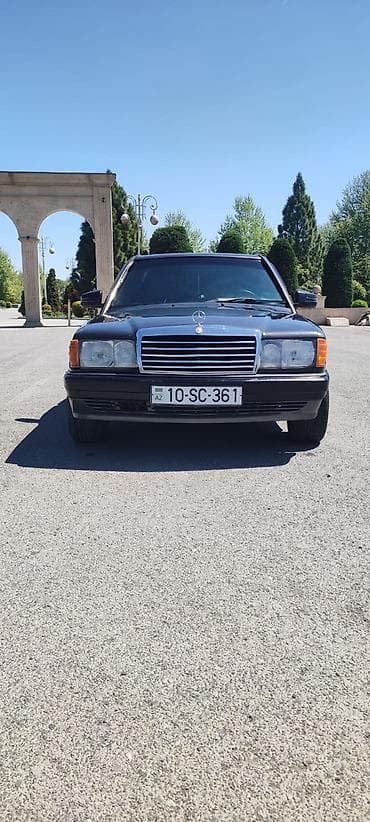 Satlır 190 heç bir problemi yoxdu işlek maşındı 2mator avtomat karopka