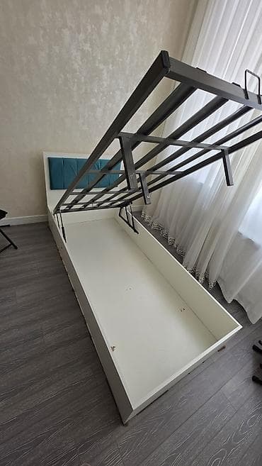 süni hasar: İşlənmiş, Təknəfərlik çarpayı, Bazasız, Matrassız, Siyirməsiz, Azərbaycan — 6