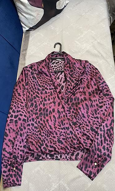 Xs razmer az geyinilib Ispaniyadan alinib S razmerede gedir Seliqeli — 1