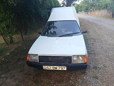 Model: ZAZ 11055 (yükdaşıma furgonu) Kuzov: 2 qapı, yüksək damlı, tam — 2