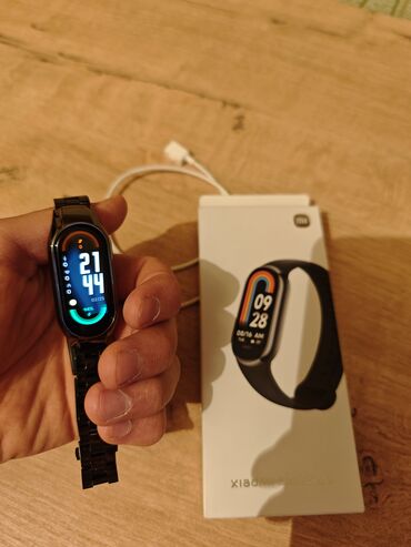 sensorlu: Б/у, Смарт браслеты, Xiaomi, Уведомления, цвет - Серебристый — 1