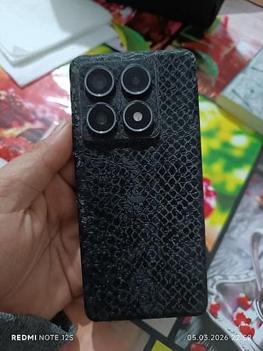 samsung j2 2015: Xiaomi 14T Pro, 512 GB, rəng - Boz, 
 Düyməli, Sensor, Barmaq izi — 4