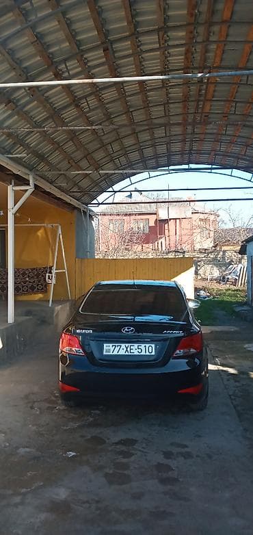 mersedes satilir: Hyundai Accent: 1.4 l | 2015 il Sedan — 3