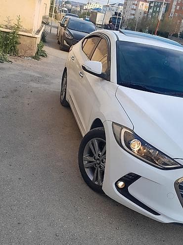 ucuz raf: Hyundai Elantra: 1.6 l | 2017 il Sedan — 6