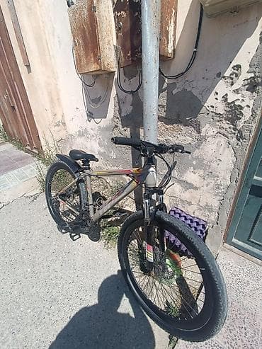 cube velo: Dağ/şosse üslubunda universal velosiped - Alüminium rəngli (boz) — 4
