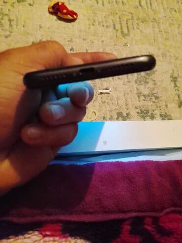 appl: IPhone 11, 64 GB — 3