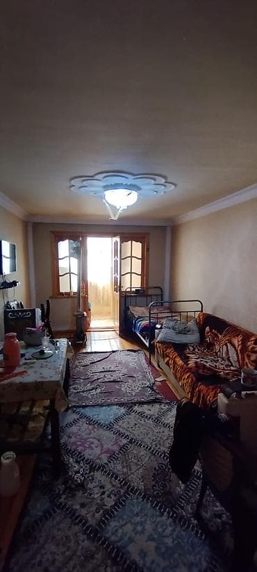 2 otaqlı mənzil – geniş zal, yataq otağı, mətbəx və sanitar qovşaq